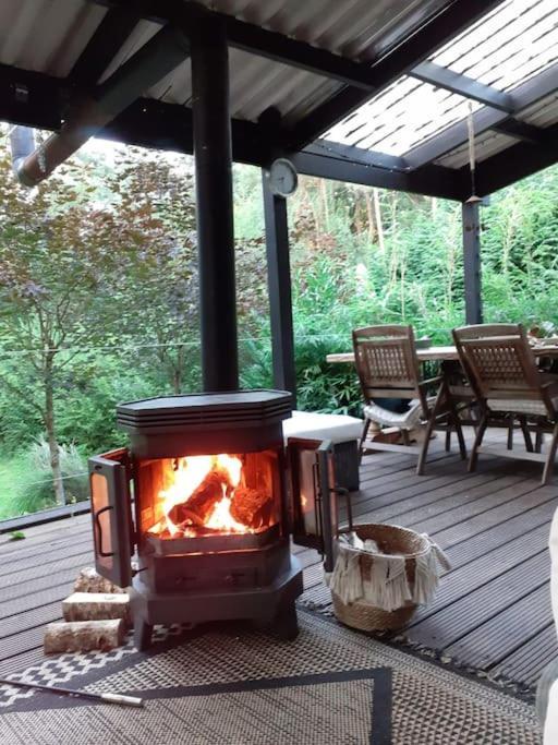 Comfortable Chalet In A Unique Location In Forest Essen 外观 照片